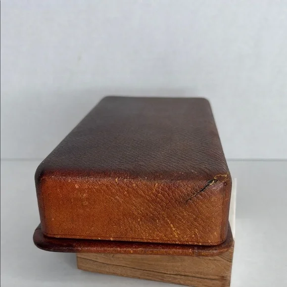 Antique Leather The Dahme Company Cincinnati Case or Dresser Box